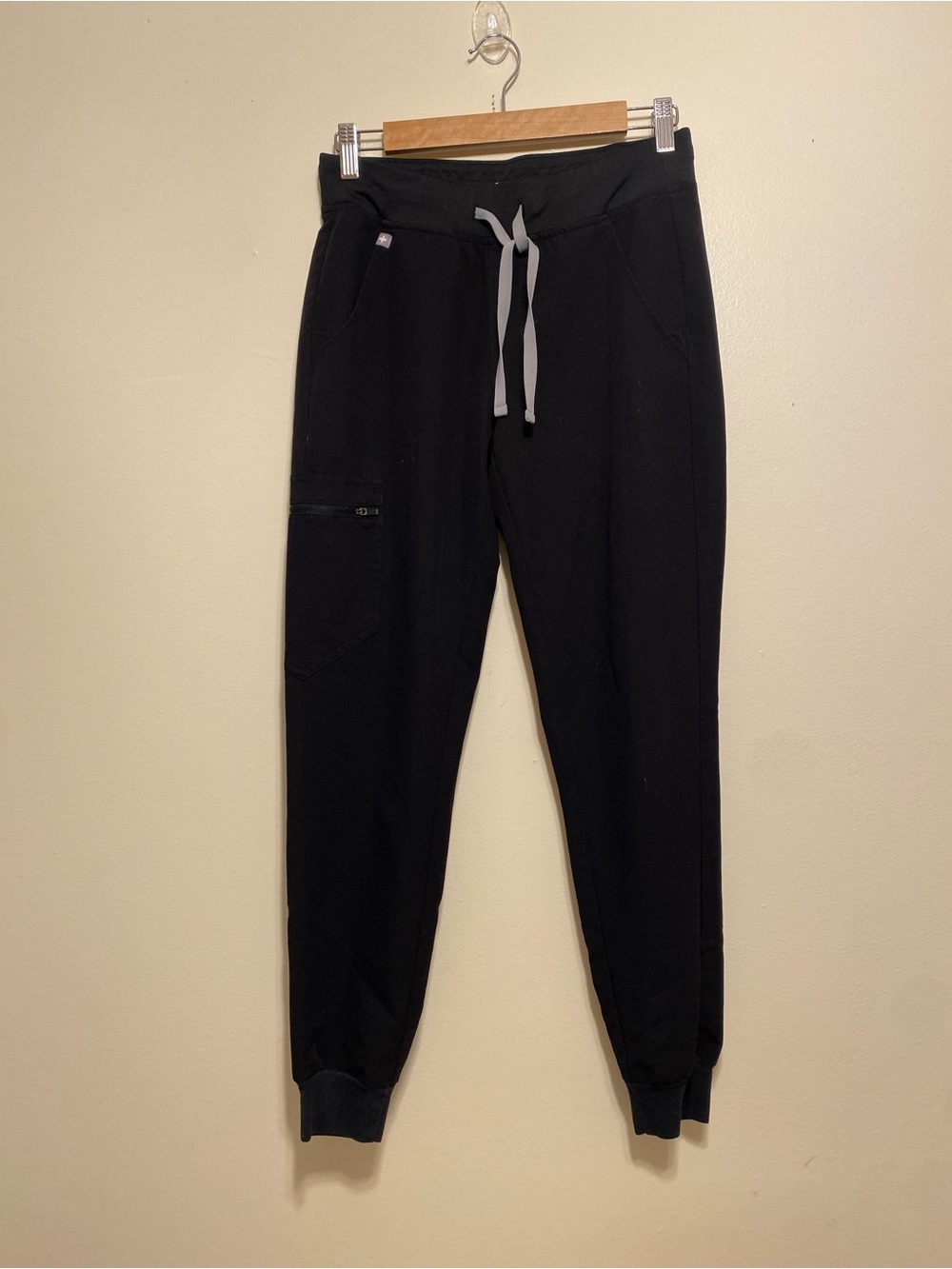 Figs Black Jogger Sweatpants with Gray Drawstring. Size XS
